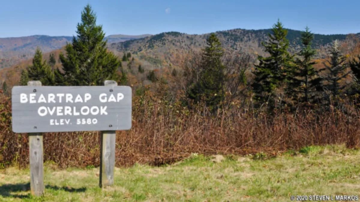 Beartrap Gap Overlook - Scenic spot in Canton, Tennessee