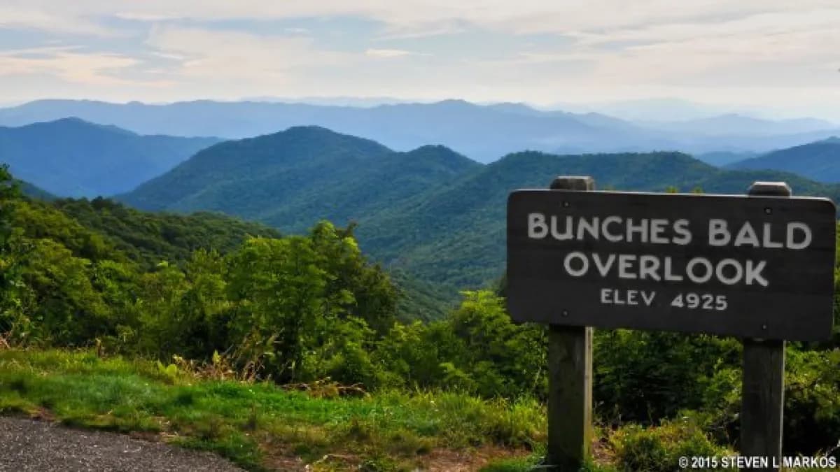 Bunches Bald Overlook - Scenic spot in Maggie Valley, Tennessee