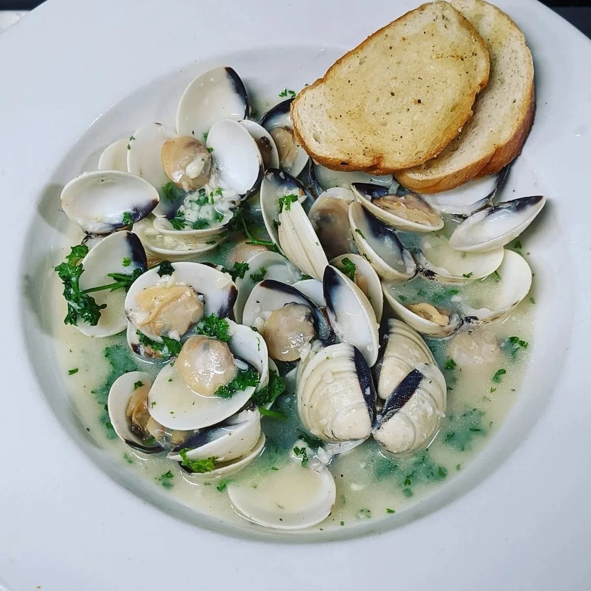 Creekside Oyster House and Grill - Restaurant in Sylva, Tennessee