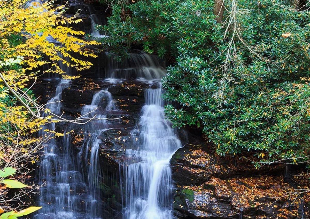 Great Smokies Inn - Hotel in Cherokee, Tennessee