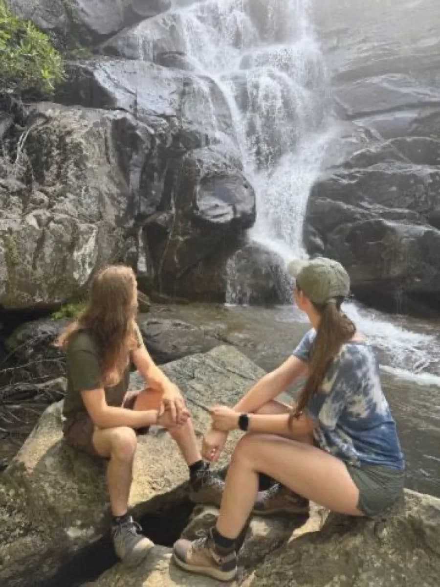 Grotto Falls Parking - Hiking area in Gatlinburg, Tennessee