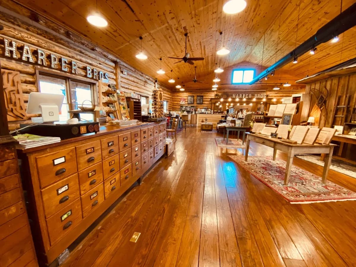 Harper Bros. Mountain - Tourist attraction in Sevierville, Tennessee