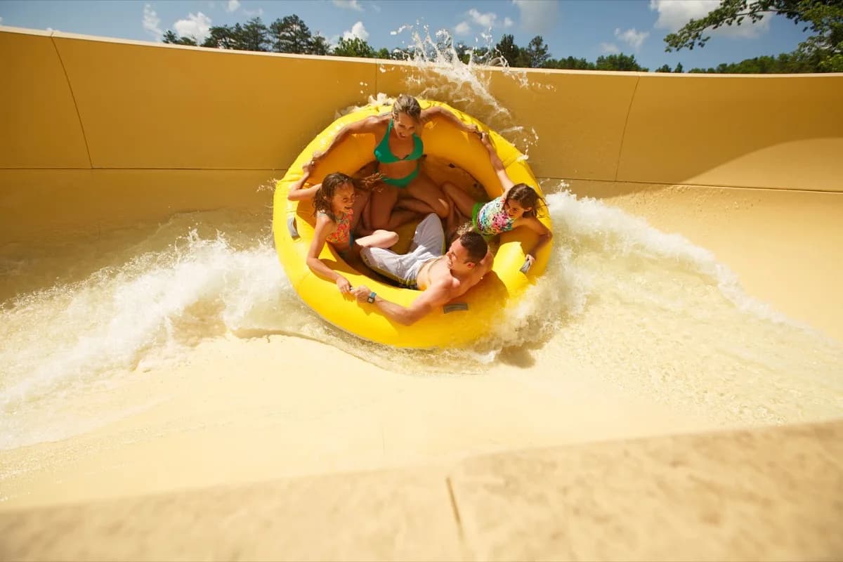 Rockin' Roadway - Attraction in Pigeon Forge, Tennessee