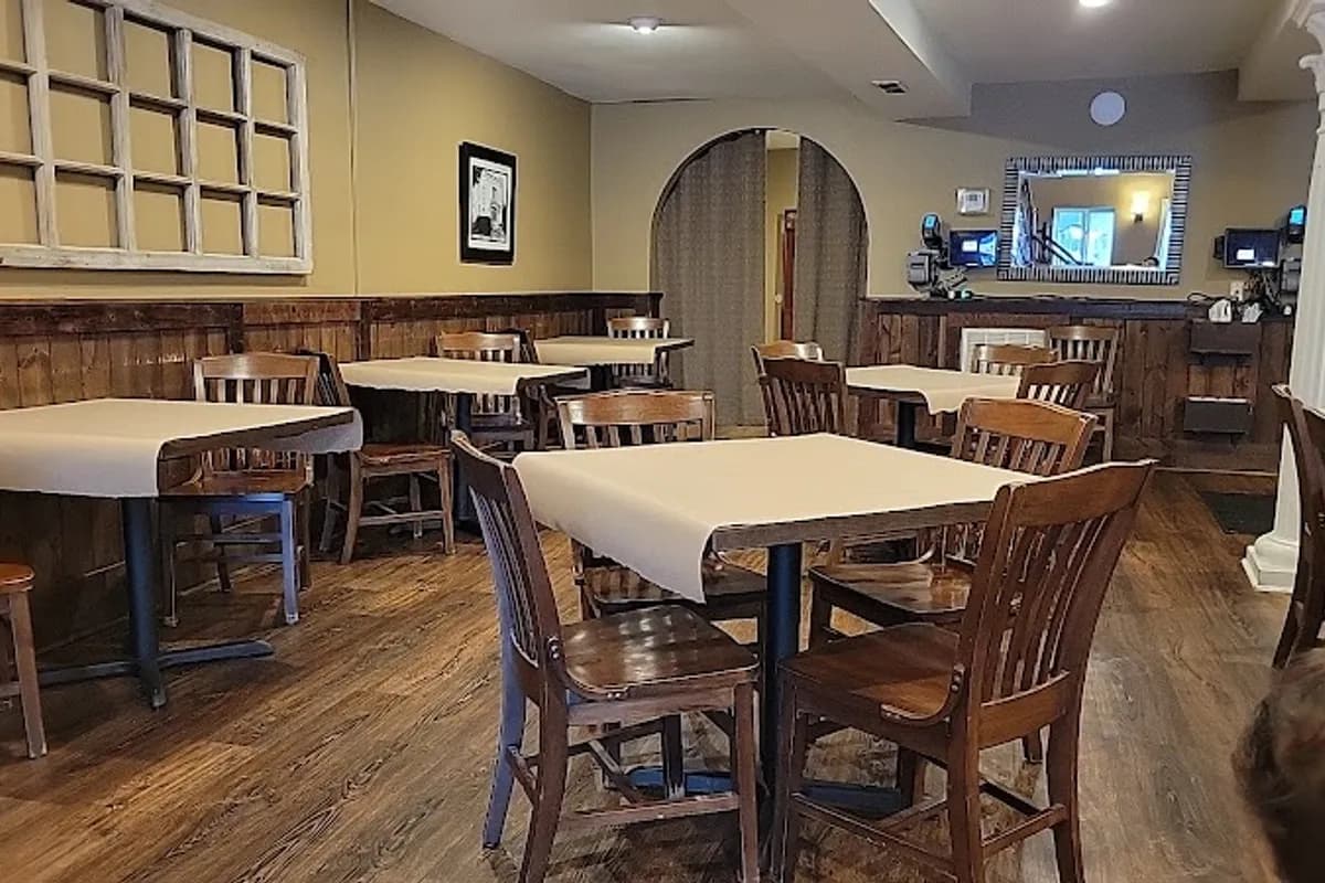 Bocelli's Italian Eatery - Italian restaurant in Waynesville, Tennessee