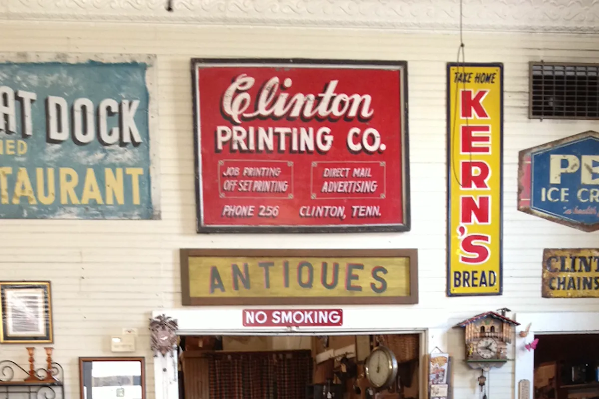 Corner Antiques - Antique store in Clinton, Tennessee