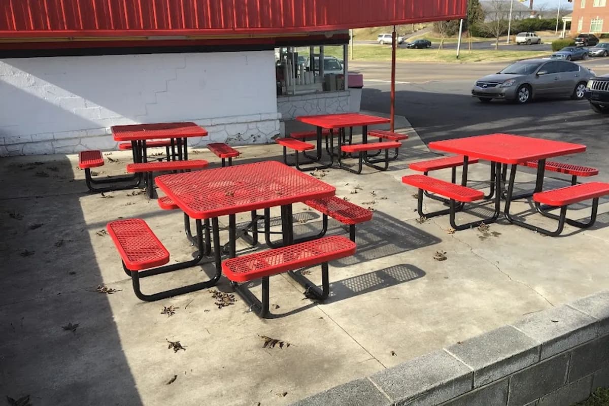 Debbie's Drive Inn - American restaurant in Newport, Tennessee