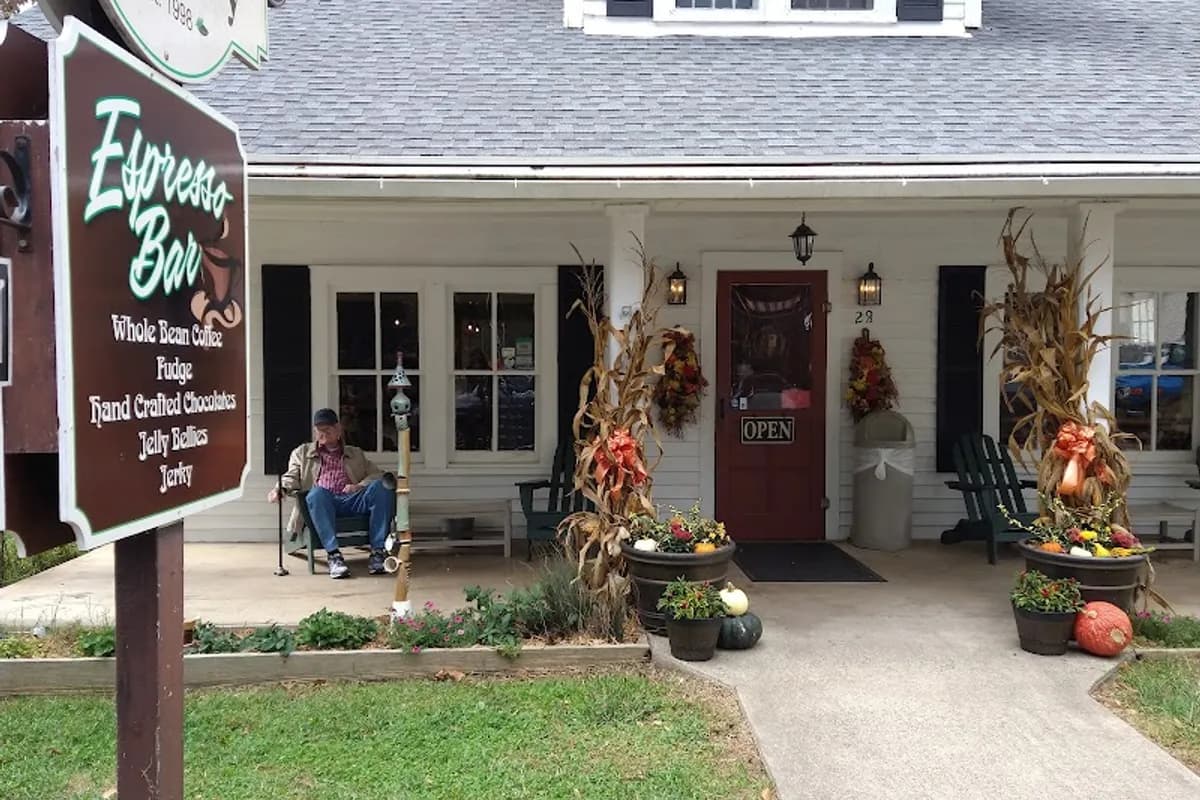 Dillsboro Chocolate Factory - Attraction in Dillsboro, Tennessee