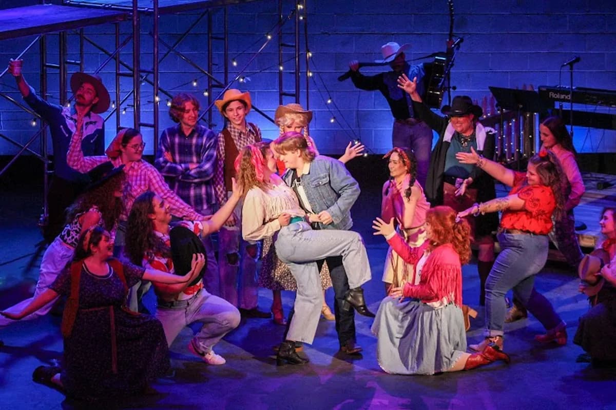 Haywood Arts Regional Theater (HART) - Performing arts theater in Waynesville, Tennessee