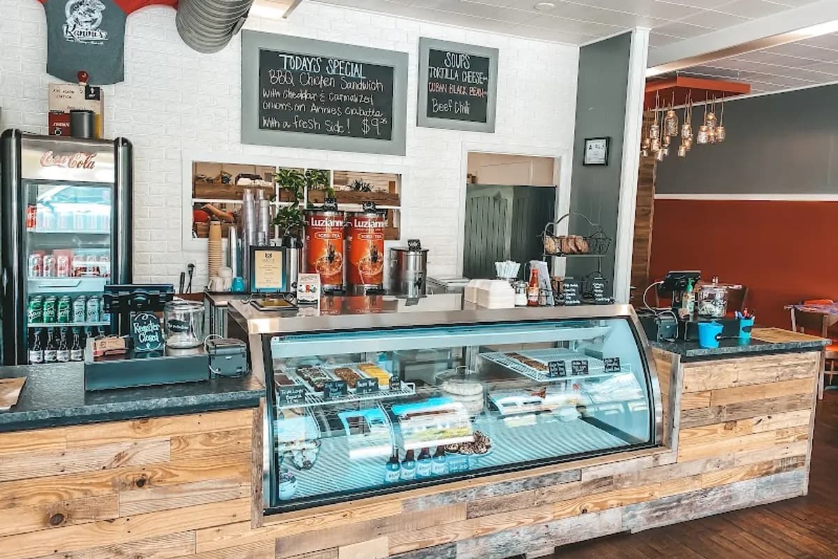 Kanini's Restaurant & Catering - American restaurant in Waynesville, Tennessee