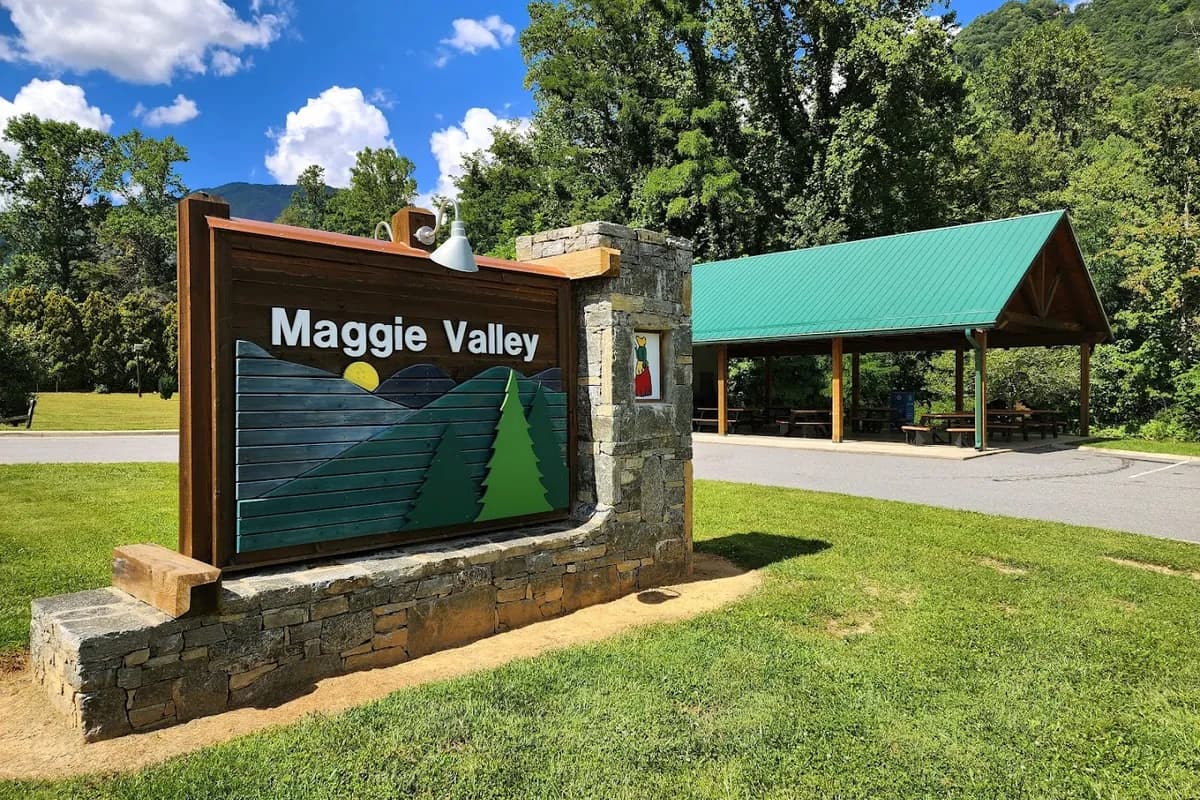 Mary Rathbone Rich Park - City park in Maggie Valley, Tennessee