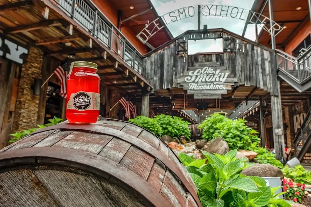 Ole Smoky Distillery "The Holler" - Distillery in Gatlinburg, Tennessee