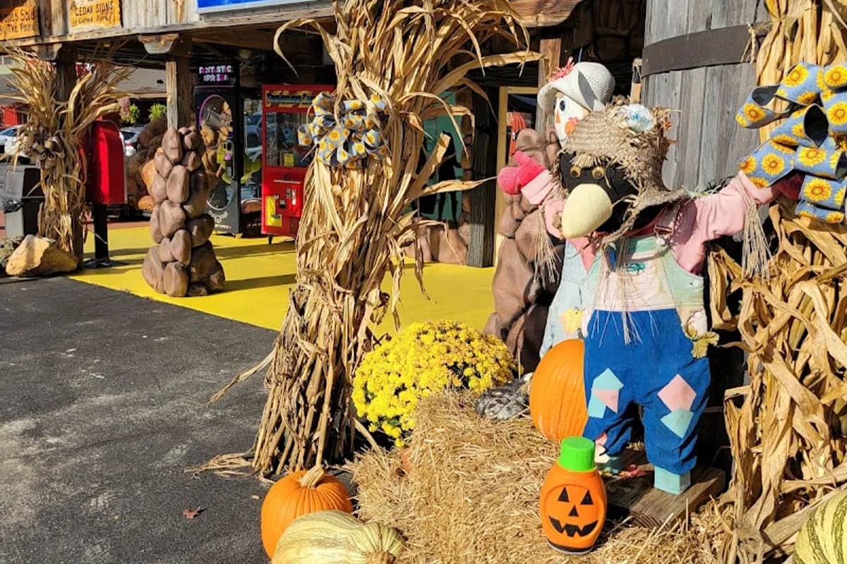 Reagan's House of Pancakes - American restaurant in Pigeon Forge, Tennessee