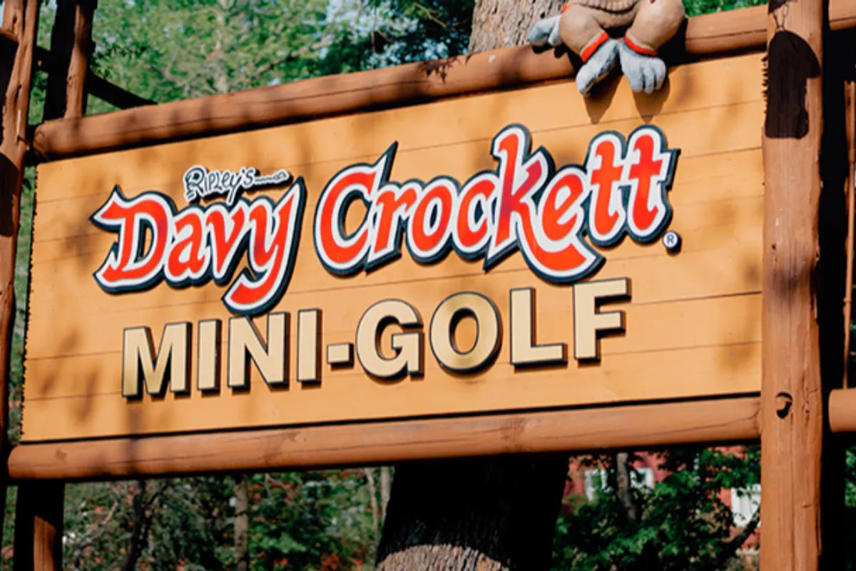 Ripley's Davy Crockett Mini-Golf - Tourist attraction in Gatlinburg, Tennessee
