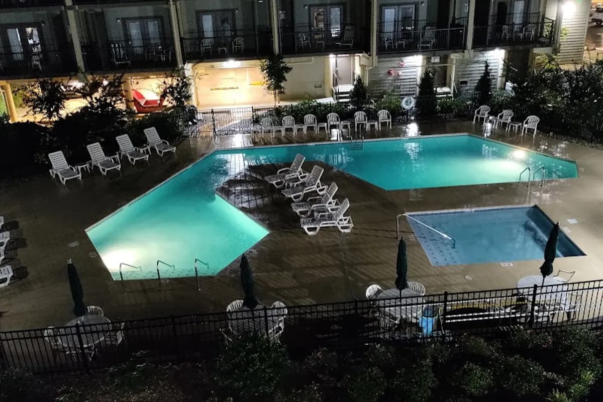 Tree Tops Resort - Resort hotel in Gatlinburg, Tennessee