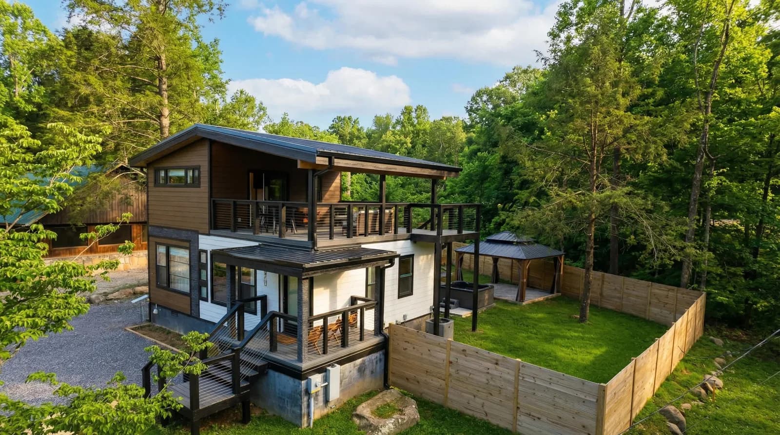 Mountain Latitude exterior photo